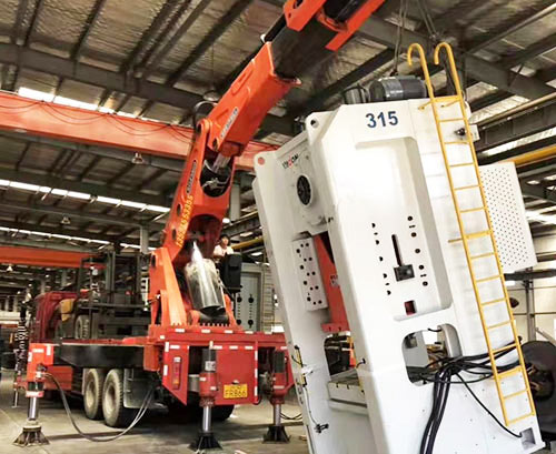 大埔附近随车吊出租，轻松解决运输难题