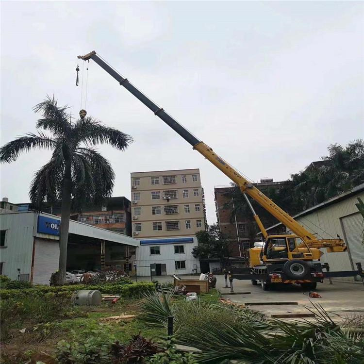 大埔12吨吊车出租一天的收费标准是什么