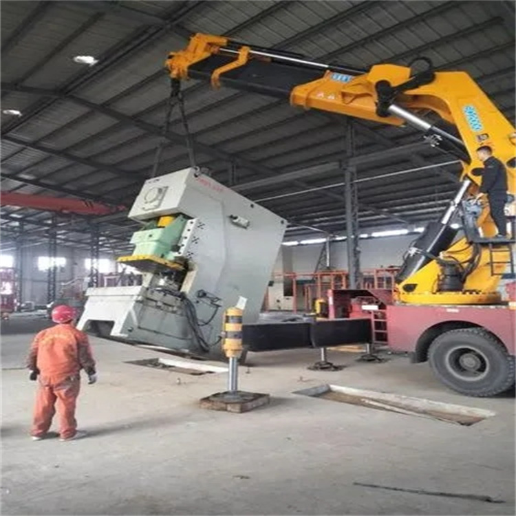 大埔80吨折臂吊车出租附近电话