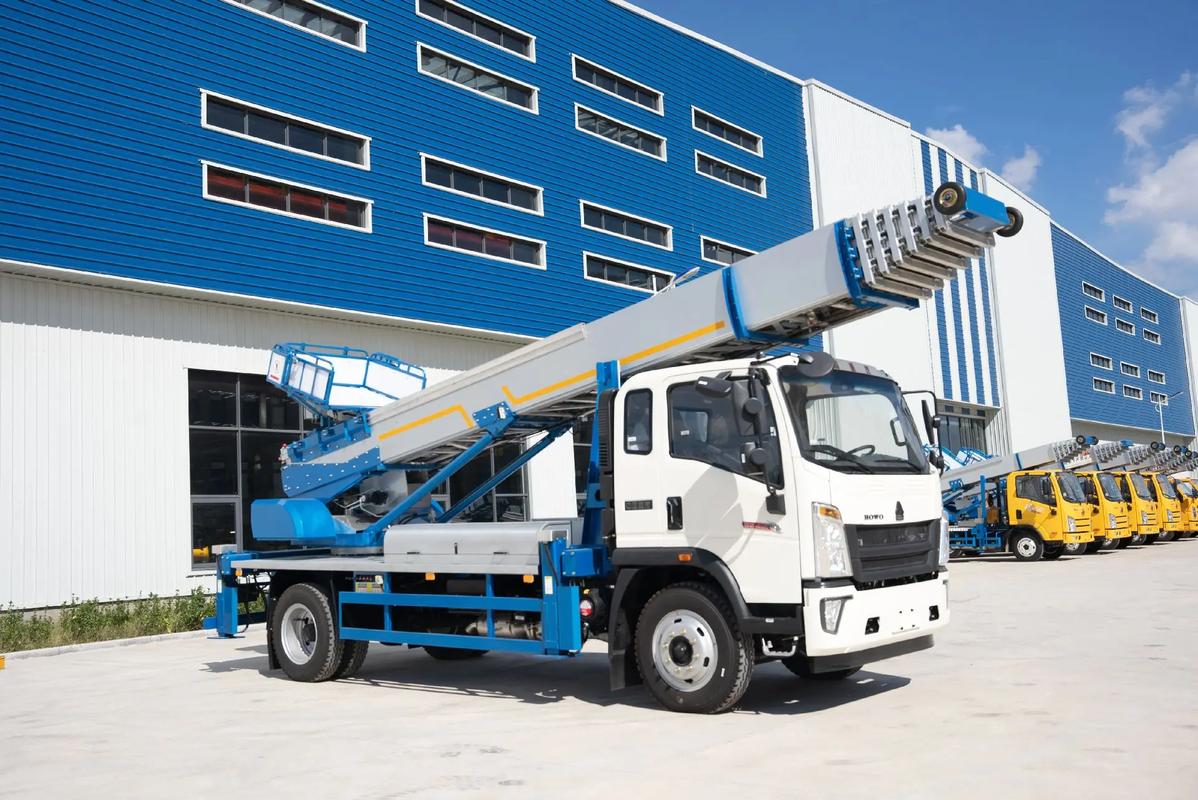 大埔出租云梯车高空作业车 建筑垃圾搬运